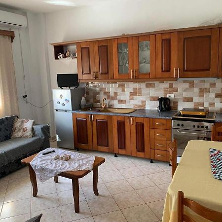 Nardi Guesthouse Ksamil Exteriör bild