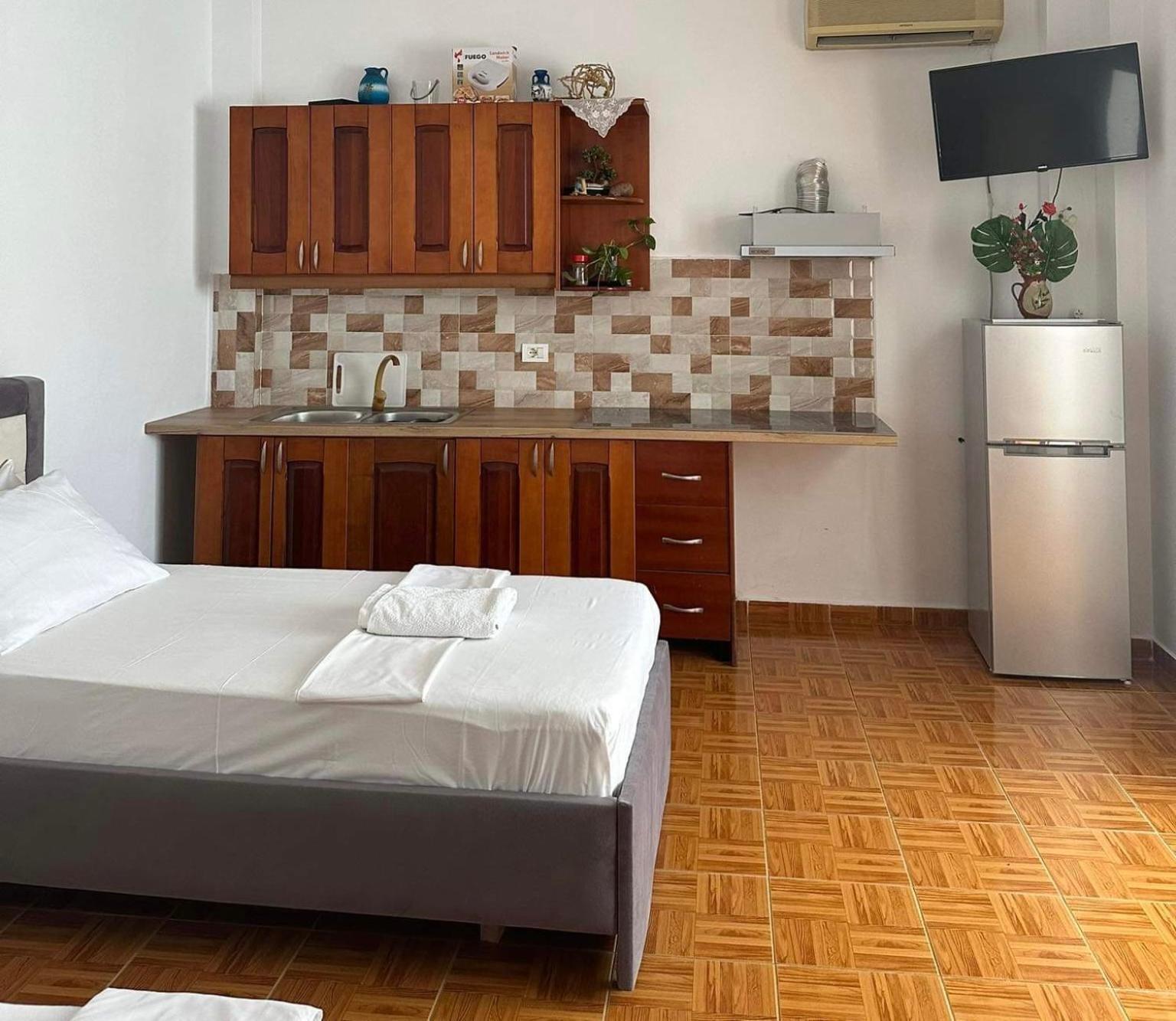 Nardi Guesthouse Ksamil Exteriör bild